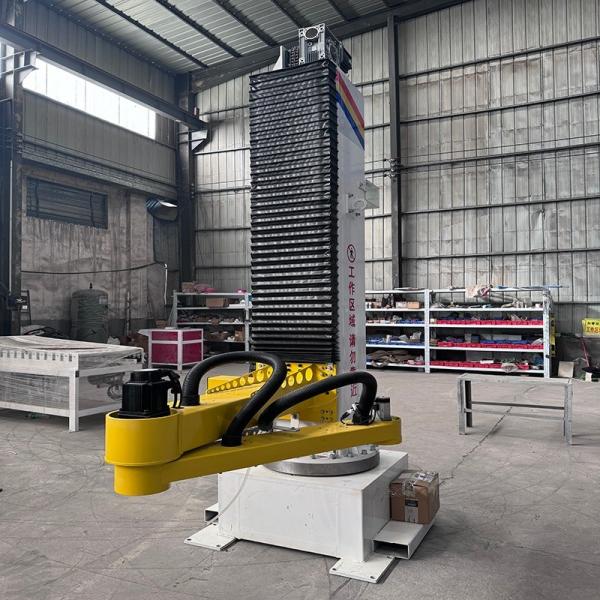 Small Robot Palletisers Column Type  Single Column Robot Palletizer Arm Low Level For Carton Box