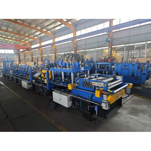 Full Automatic Broiler Ground Raising Equipment with Hot-Dip Galvanized Chicken House System Customizable for Poultry Farming