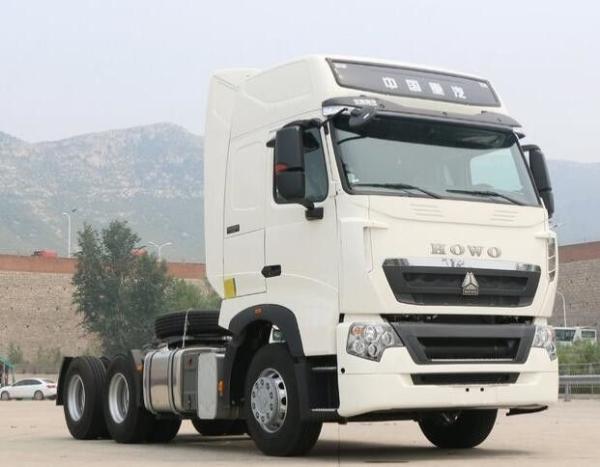 HOWO T7H Used Tractor Trailer Trucks 397kW Engine Power 6x4 Drive 2013 Year With AC