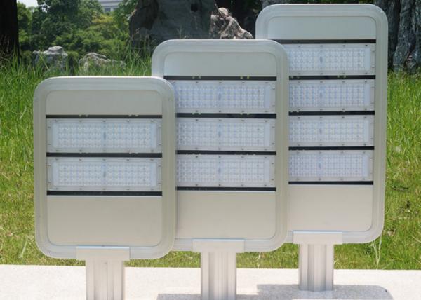 O alumínio IP65 Waterproof microplaquetas das luzes de rua OSRAM do diodo emissor de luz 5 anos de garantia
