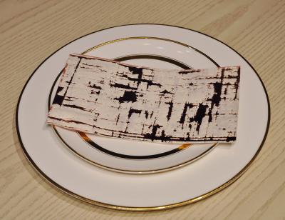 Decorative Printed Paper Gold Foil Napkin With Flower Lines