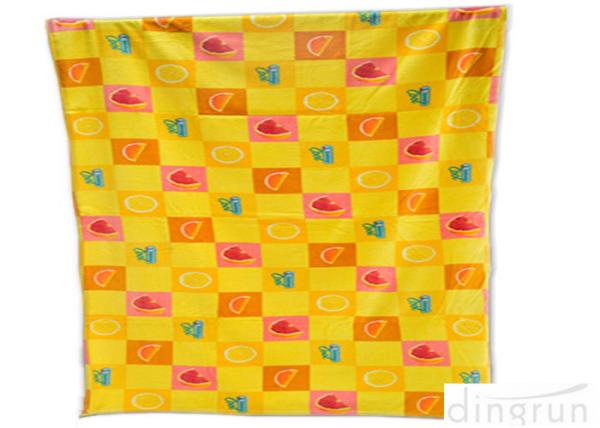 60*120cm Yellow Beach Towels , Personalized Pool Towels Eco Friendly