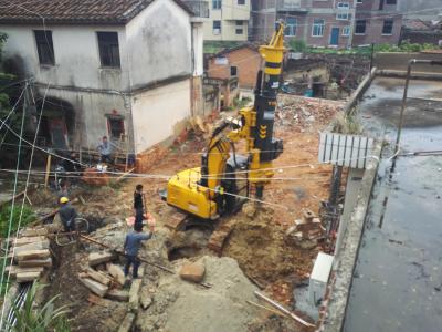 Diâmetro máximo de empilhamento hidráulico giratório 1300mm do sistema de controlo KR50 Máximo Perfuração Profundidade 16M de Rig Machine With Monitor Depth