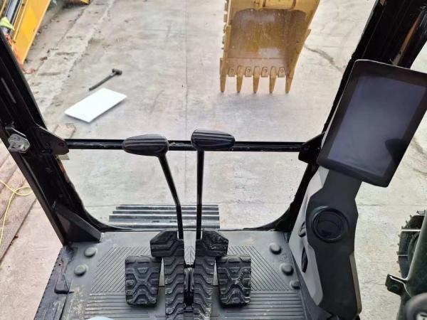 Poids de fonctionnement 20300 kg Excavateur hydraulique Caterpillar d'occasion 320GC de type rampant