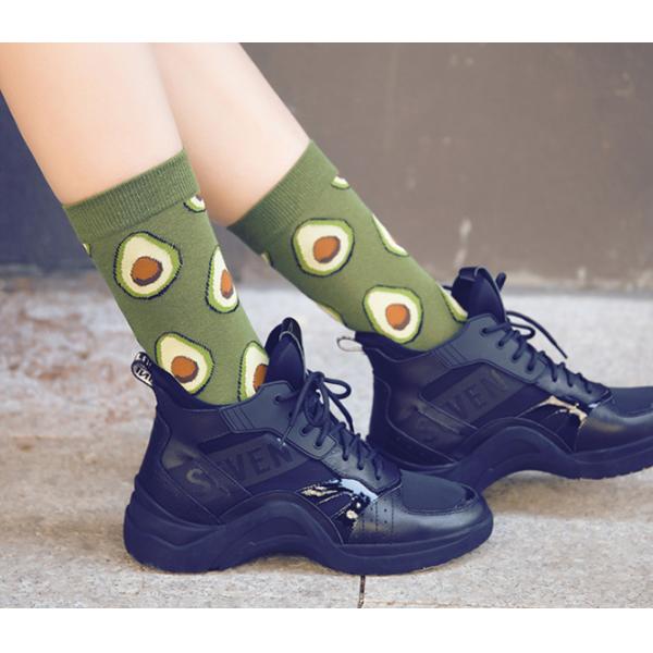 Extended Size Women's Athletic Crew Socks Anti Bacterium With Health Material