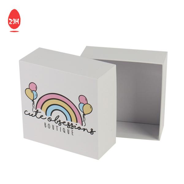 Embossing  White Cardboard Gift Packaging Box With Matte Laminated
