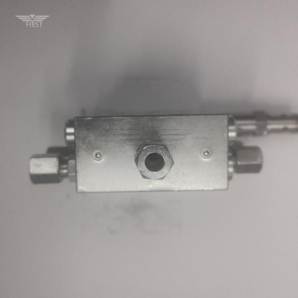 Stainless Steel CD102 Silver Oil Distributor for Offset Printing Press Spare Parts