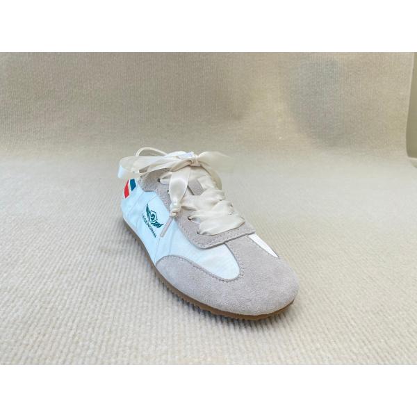 Women comfort and flat sneakers with color bar and lace up running shoes