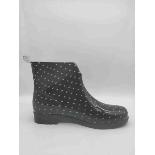 Marque OEM Bottes de pluie pour femmes Mat Finition cheville Bottes de jardin