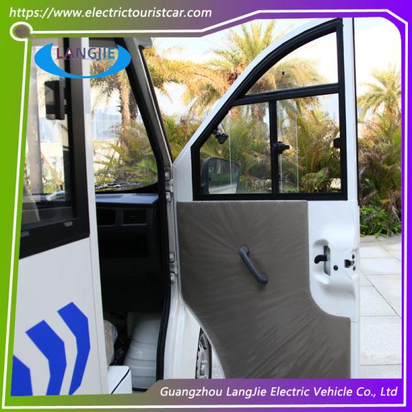 5 Seater Electric Patrol Car , Electric Powered Utility Carts With Big Light On Roof