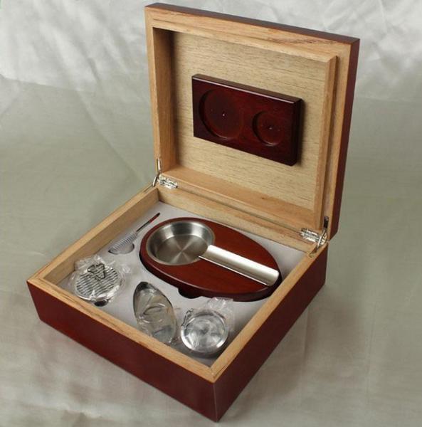 Rosewood Cigar Case, Humidor Box, including Ash Tray, Cigar Cutter, Hygrometer and Humidifier and Pump