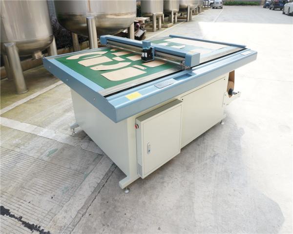 9015 Cartão de papel plano Padrão Gráfico Conto Impressão Plotter Cortador de vestuário 1500*900mm Alcance de corte