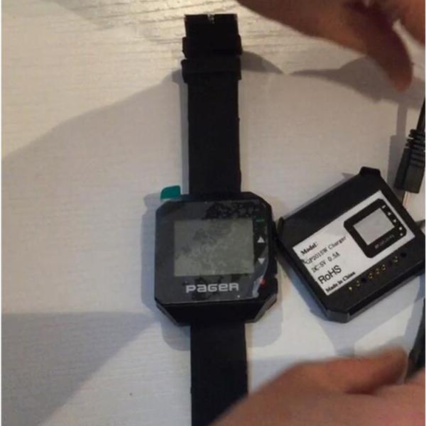 Дешевый беспроводный медсестра запястье часов пейджер для получения пациента экстренного вызова с вибрацией или зумбиром