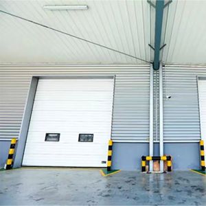 30000-Cycle Torsion Spring Noise-Reducing Industrial Sectional Overhead Door For Inland Container Depots