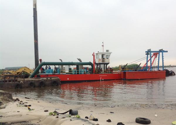 Hydraulic Cutter Suction Sand Dredging Equipment 14 Inch