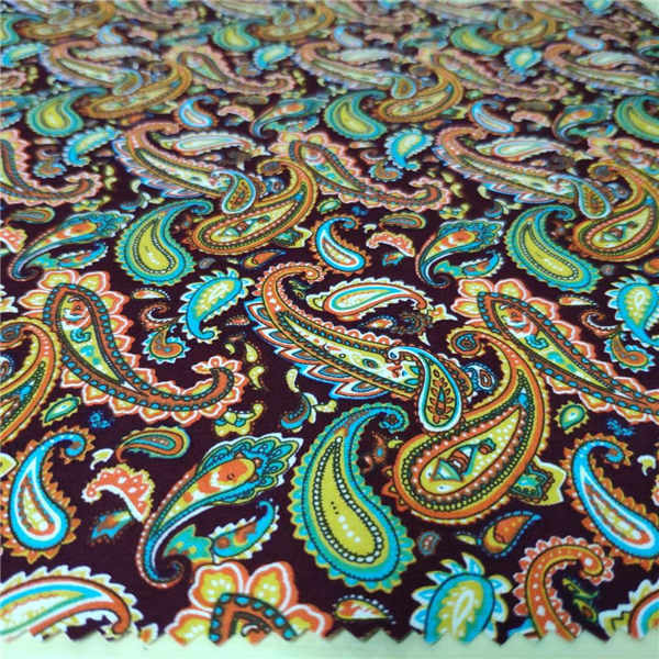 100% Cotton Printed Printed Dress Fabric 40x40 Yarn Count With Sandpaper Peaching
