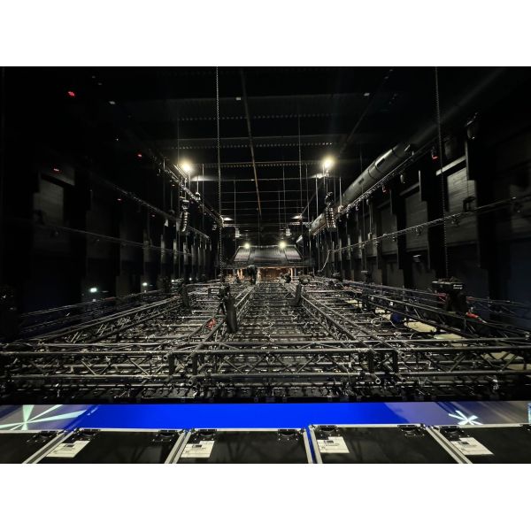 800x900mm Outdoor Rental LED Screen IP65 / IP54 Rental Outdoor LED Display