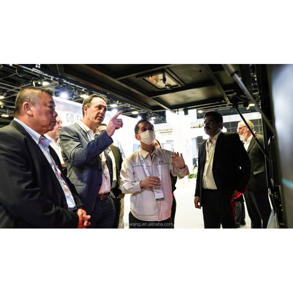 BYD 6x4 Pure Electric Automatic Transmission Tractor 355 Degree Charging Version