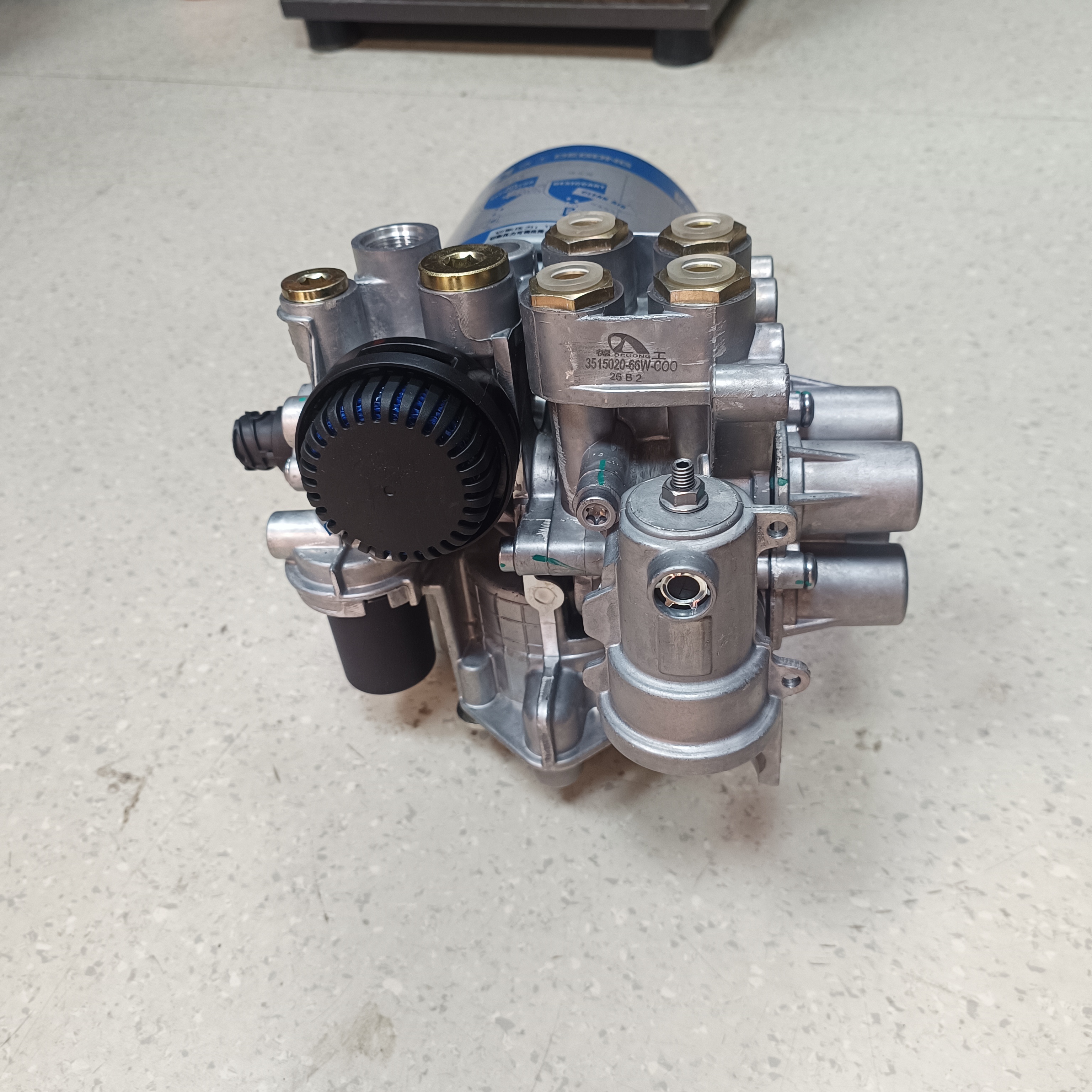 Air Dryer Assembly / Air Processing Unit, OE No.3515020‑66W‑C00, for FAW J6P JH6 Truck