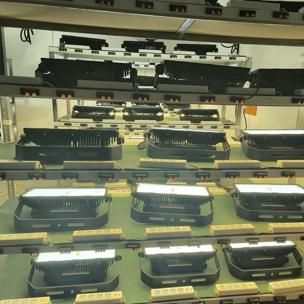 Облегчение 500 Вт светодиодный высокий мачты свет 277 В спортивные светодиоды для площадей парков