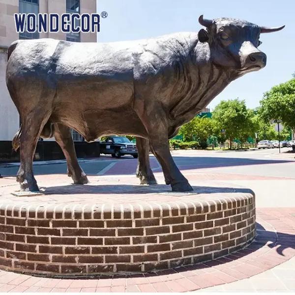 Outdoor decorative metal animal life size cast bison Bronze sculpture