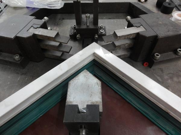 Low Noise Aluminium Window Machinery , Aluminum Crimping Machine For Door Corner Connecting