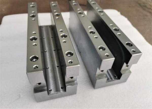 CNC fazendo à máquina de aço inoxidável das peças do CNC de SUS316L que gerencie a peça do equipamento médico
