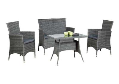 Mould Resistant Garden Rattan Set , PP Rattan Garden Table And Chairs