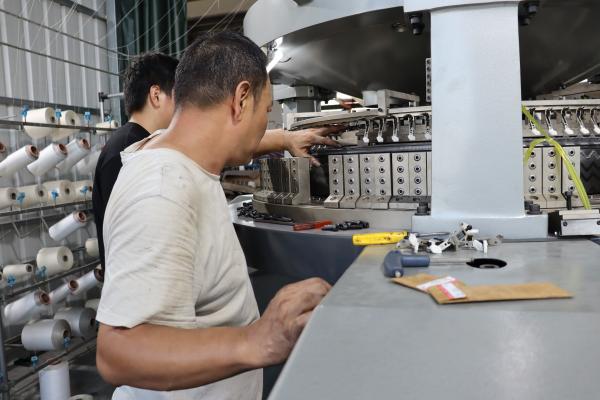 Single Jersey Circular Machine harga Mesin Rajut Bundar Mechanism With Yarn Feeder