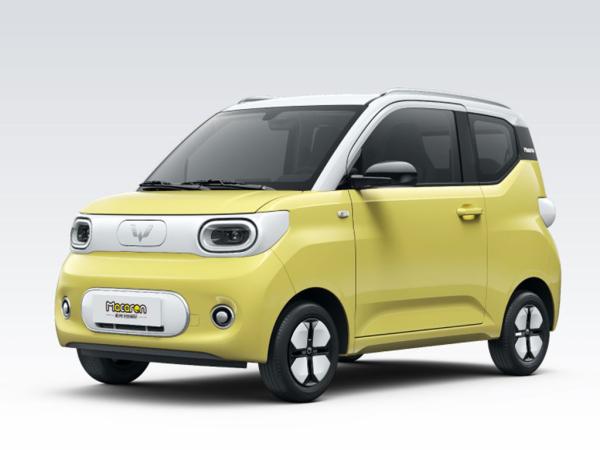 Energy Vehicle 2024 Wuling Hongguang MINI Macaroon 170km Ride-On EV Passenger Car