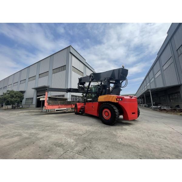 45 Ton Load  QSM11-330 Container Reach Stacker For Wharf / Port