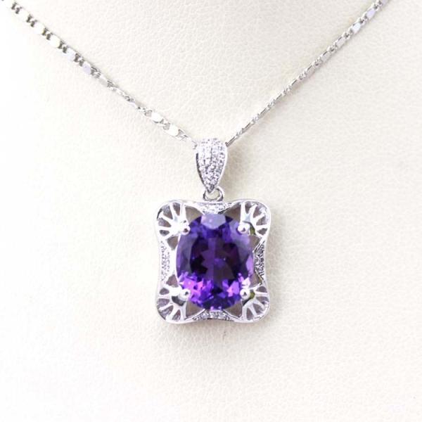 925 Sterling Silver Oval Garnet Cubic Zircon Pendant with Silver Chain (P11)
