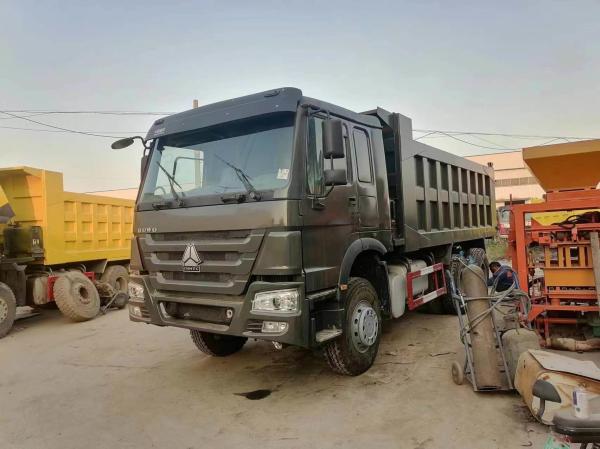 HOWO 6*4 Caminhão de lixo de segunda mão 10 pneus Cinza Cor Sinotruk 351-450hp 8500*2496*3450 mm