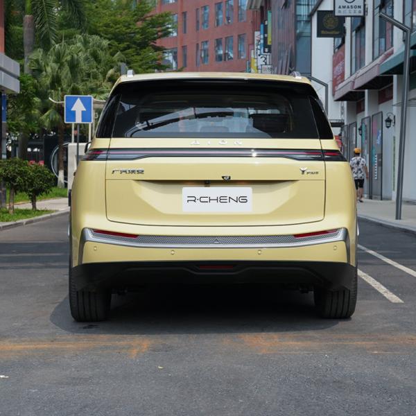 Left Hand Drive Electric Vehicles Aion Y EV Max Mileage 610km Yellow