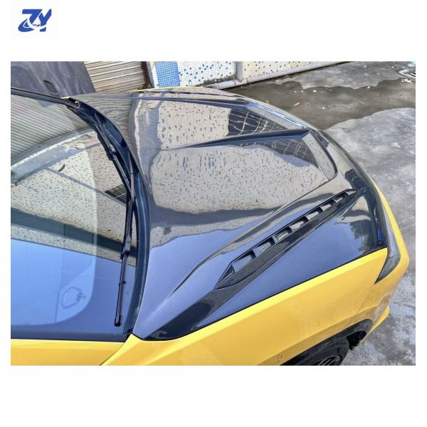 2024-2025 New Conditions for Lamborghini Dry Carbon Fiber Engine Cover with Ventilation Holes