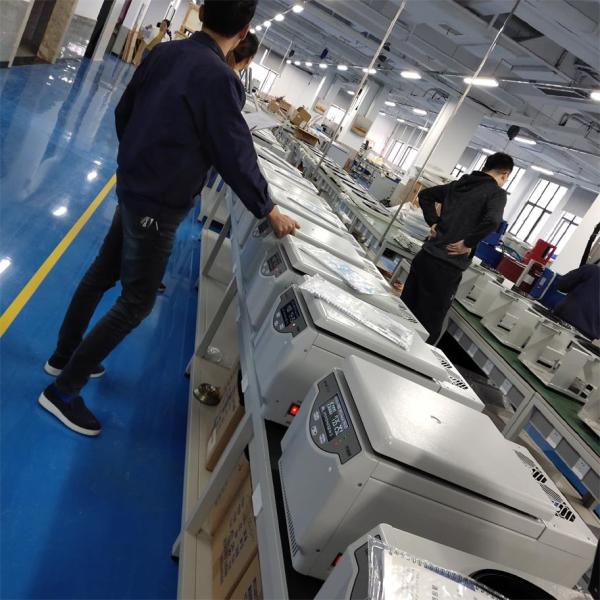 contrôle réfrigéré à grande vitesse de microprocesseur de la centrifugeuse 16500rpm de 1000W Benchtop