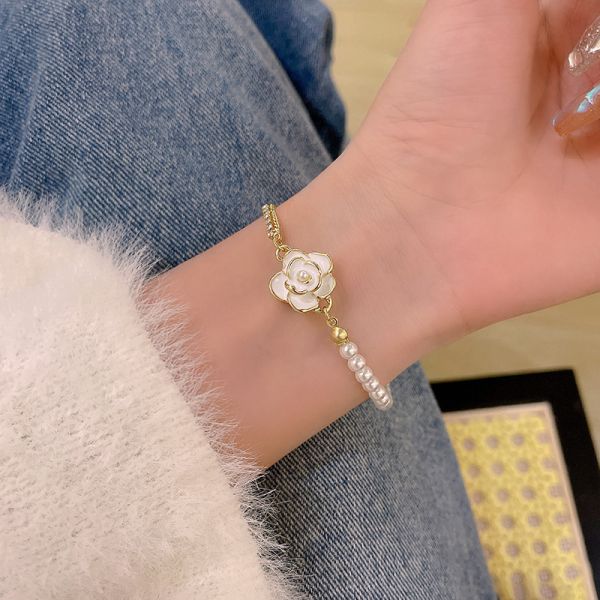 2025 Fashion Camellia Style Jewelry Bracelet Pearl Gold Plating Stainless Steel Chains Gift Party Bangle