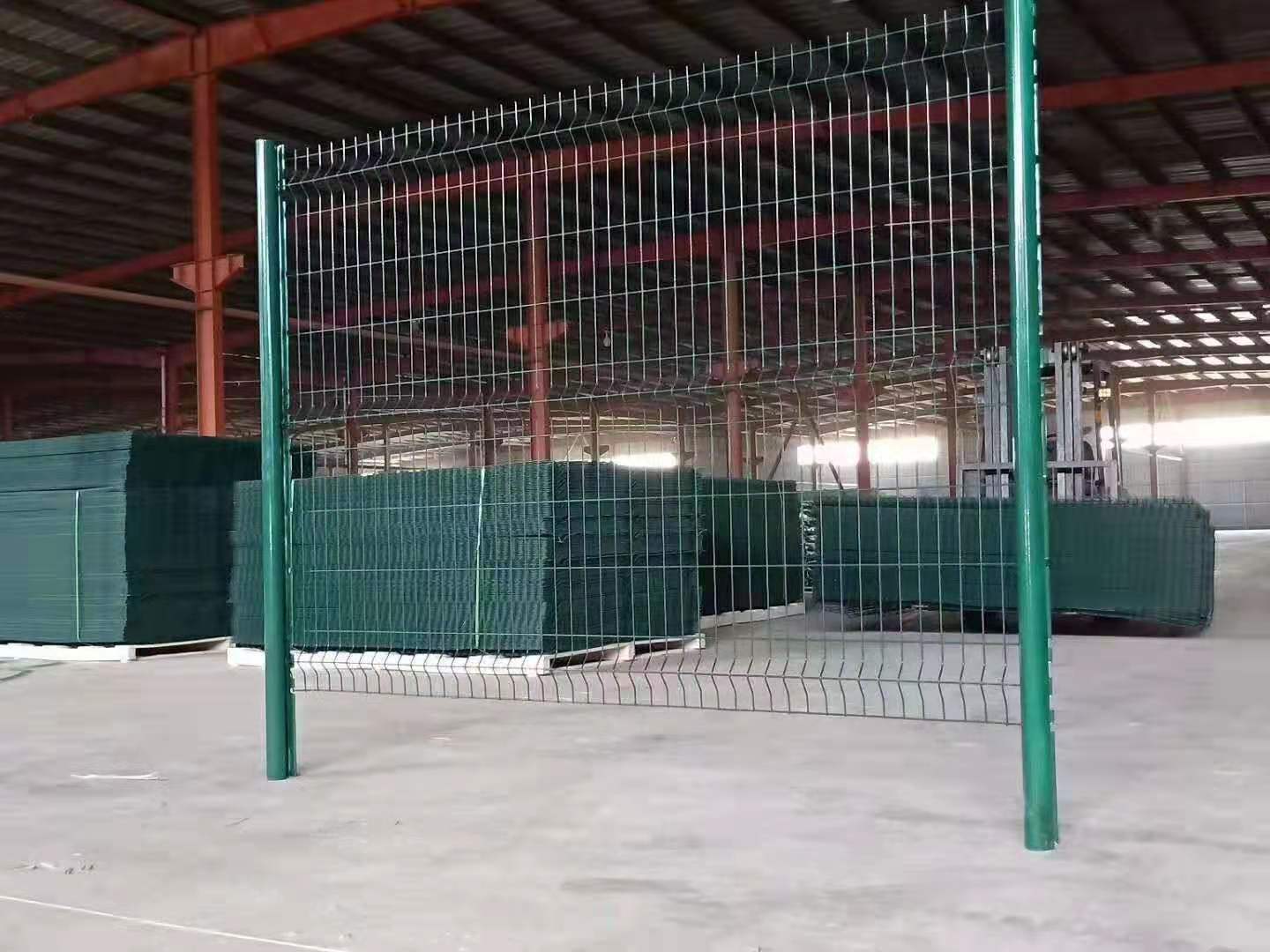 3D изогнуло сваренную загородку сада, панели проволочной изгороди L3m декоративные сваренные