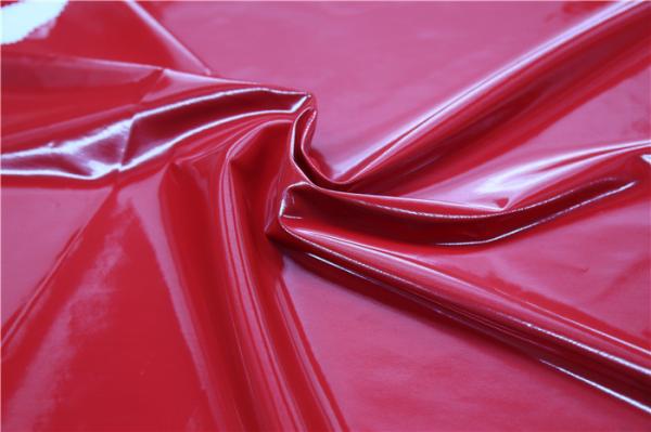 Red Color Polyurethane Faux Leather , Thickness 0.4mm Pu Artificial Leather