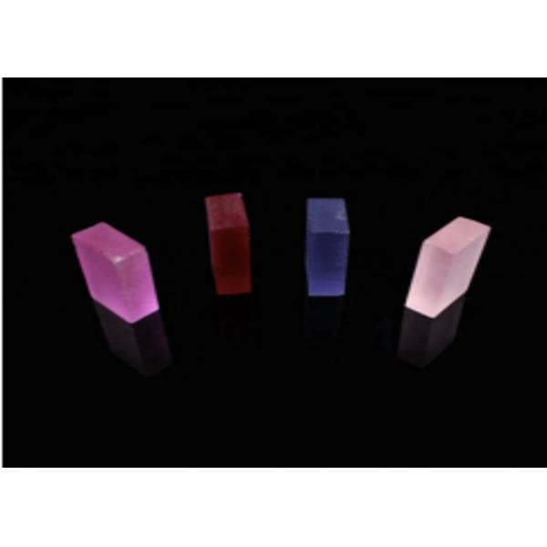 Сапфировое стекло лазера Фе3+Допед голубое на оптически плотность 3,98 г/см 3 стекла дозора