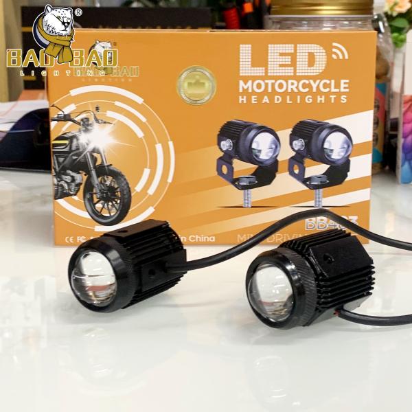 2pcs White Yellow Flashing 20 Watts Aluminum Mini Driving Light Universal LED Front Fog Light for Bike Motorcycle Spare Parts