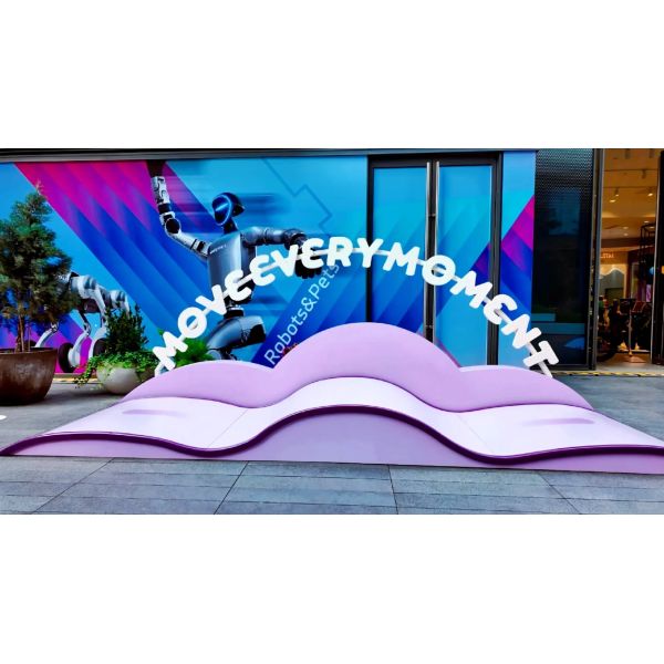 Custom Sports-Themed Interactive Sculpture & Photo Installation | Kinetic Art for Mall, Park & Outdoor Event