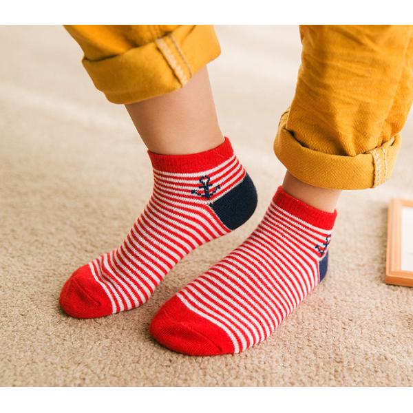 Size Customized Kids Colorful Socks / Fancy Kids Socks Anti Foul Disposable