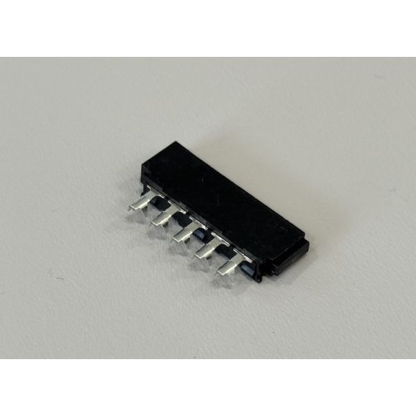 SATA 15Pin wire-to-board power connector, 2.50mm pitch PCB terminal connector, gold-plated contacts, custom cable solutions for HDD SSD automotive server electronic power transmission high reliability