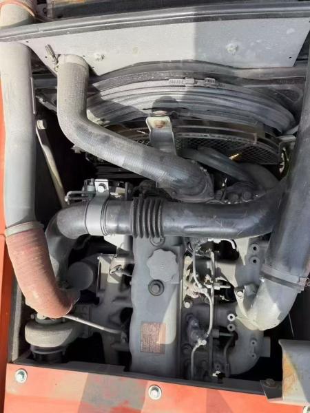 Excavadora de orugas japonesa usada Hitachi ZX120 de 2022 con componentes principales CE EPA, incluyendo opciones de motor, bomba y motor.