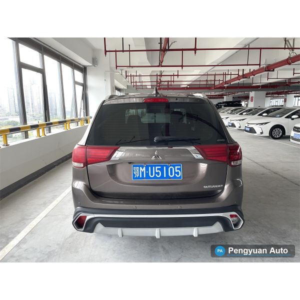 2018 Mitsubishi Outlander 2.4L 4WD Luxury 7-Seater Used SUV