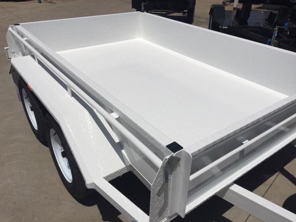 Industrial 10x5 Heavy Duty Tandem Axle Painted Trailer 2000KG With Mudflaps
