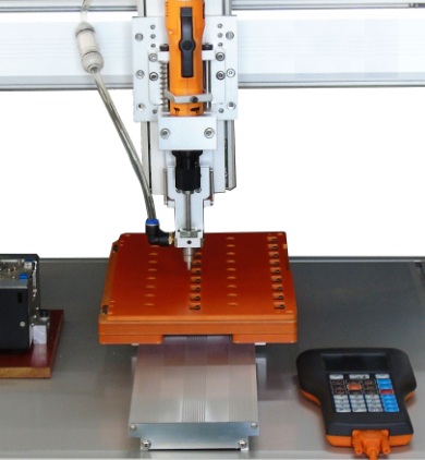 300mm Auxiliary Packaging Equipment Single Station 220V Screw Locking Machine