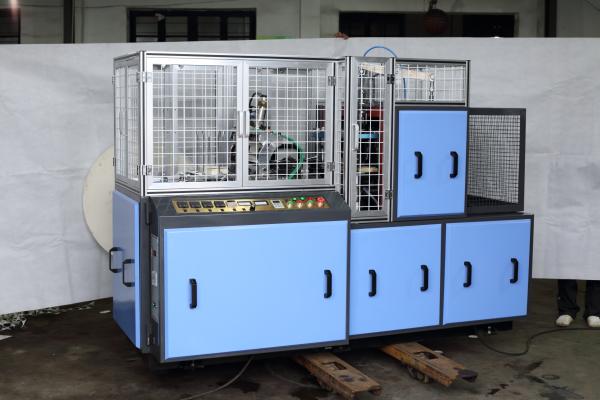 Middle Speed Stable Paper Cup Making Machine Yield Blue Color Steel 3-16 oz
