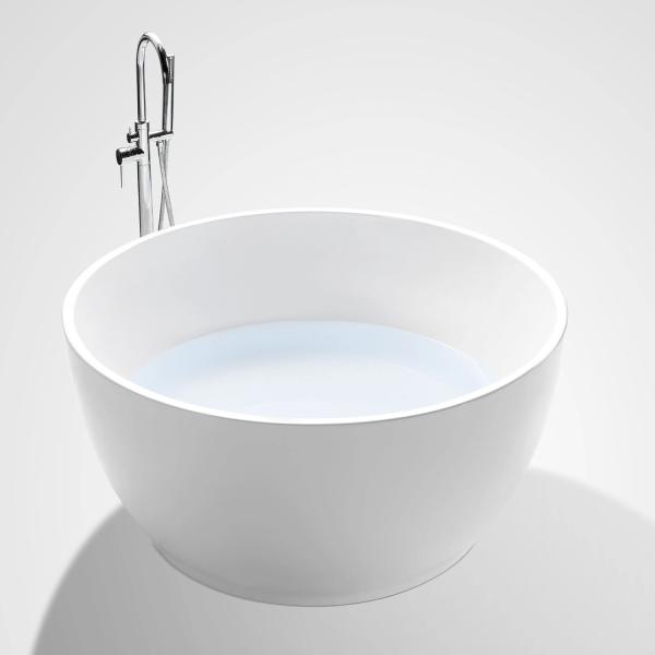 Circular Freestanding Bathtub with Narrow Rim Border and Bulk Loading Acrylic